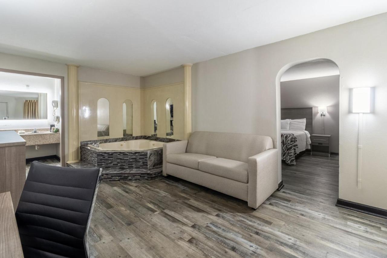 Red Roof Inn & Suites Jackson, Tn Εξωτερικό φωτογραφία