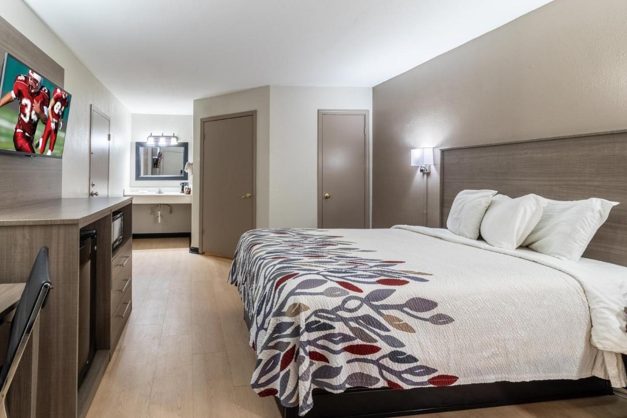 Red Roof Inn & Suites Jackson, Tn Εξωτερικό φωτογραφία
