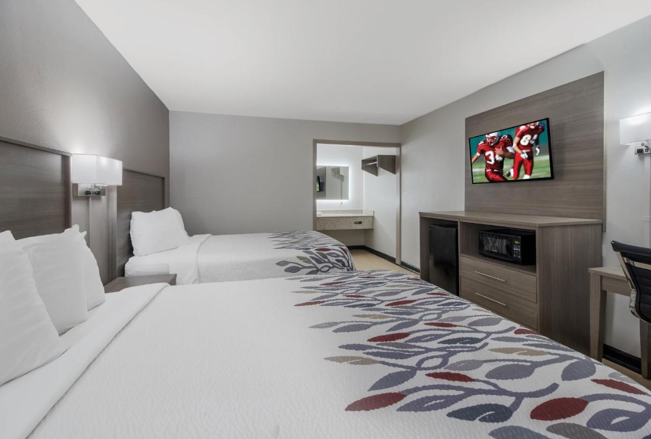 Red Roof Inn & Suites Jackson, Tn Εξωτερικό φωτογραφία