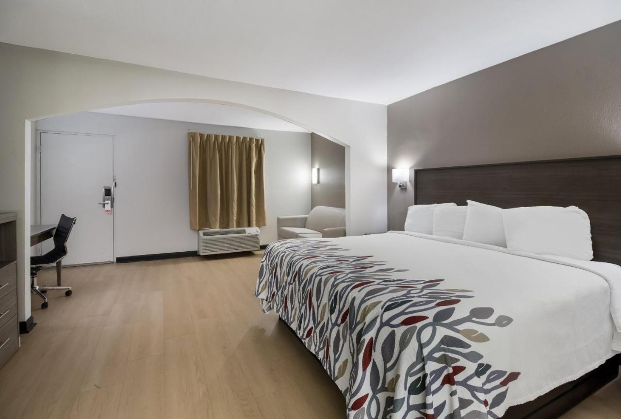 Red Roof Inn & Suites Jackson, Tn Εξωτερικό φωτογραφία