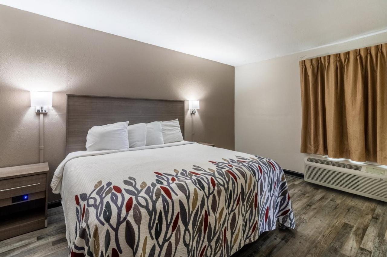 Red Roof Inn & Suites Jackson, Tn Εξωτερικό φωτογραφία