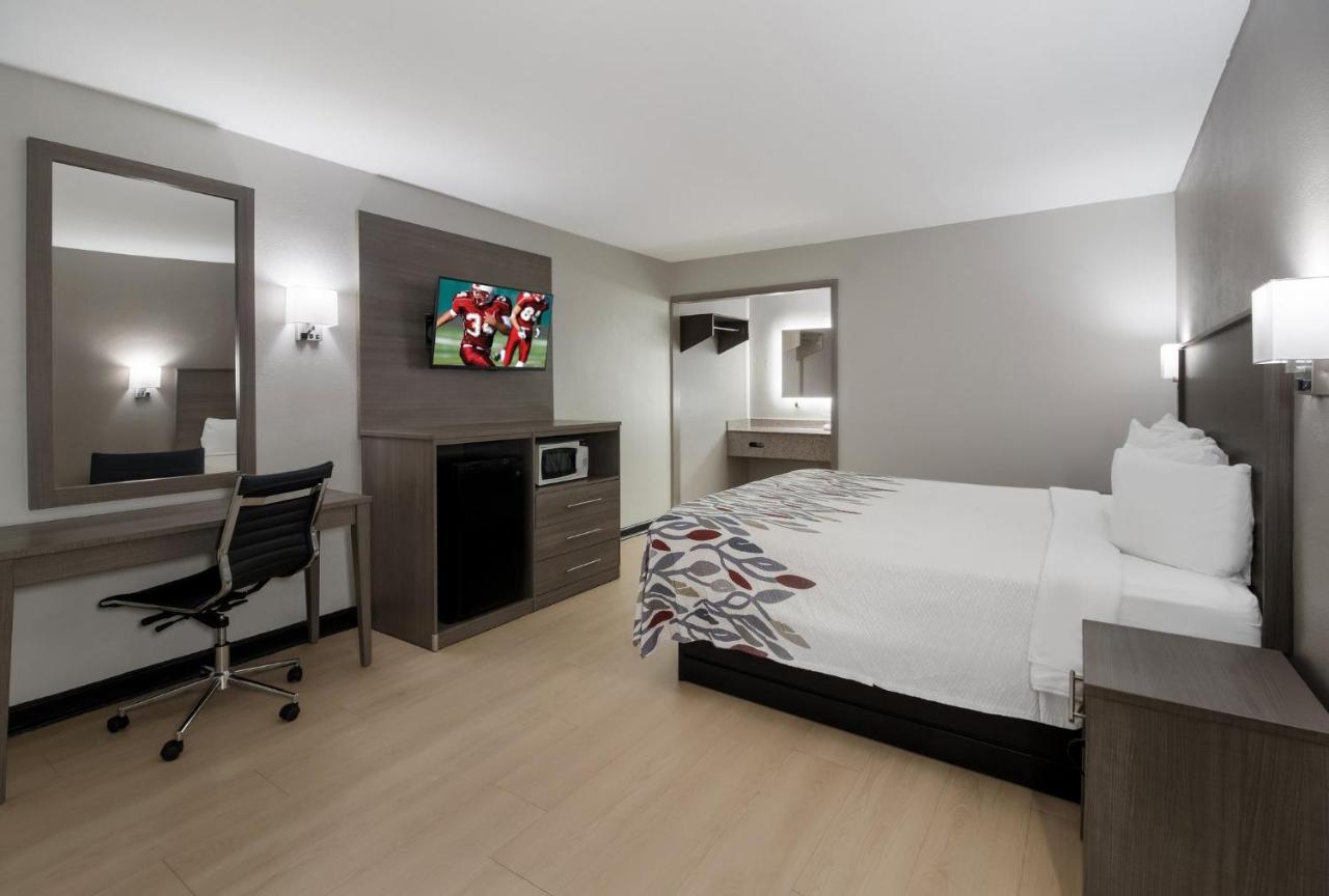 Red Roof Inn & Suites Jackson, Tn Εξωτερικό φωτογραφία